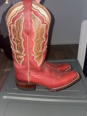 Circle G Red and Tan Western Cowboy Boots